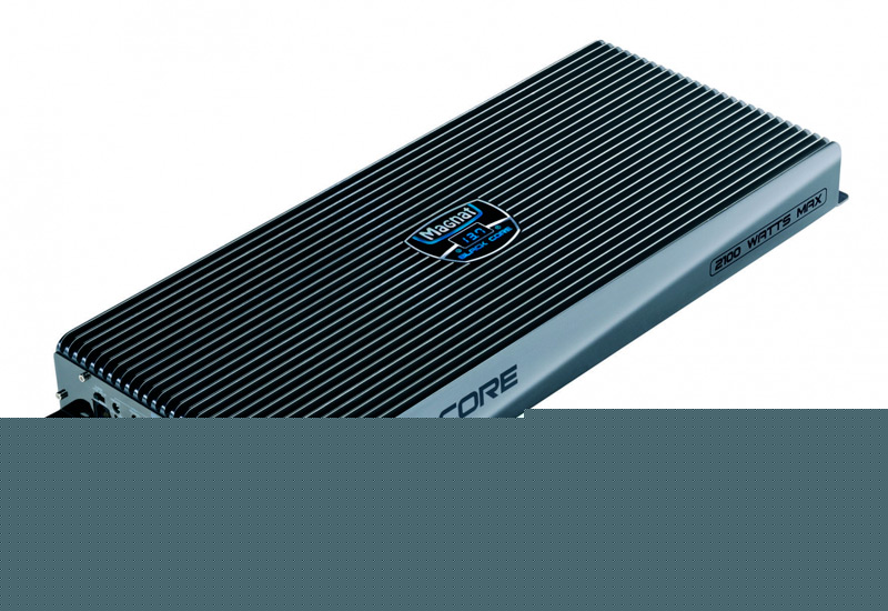 magnat_black-core-five.jpg - amplificatore multicanale (5 ch)  con doppia alimentazione e funzione di somma (riceve 4 canali e produce il segnale da inviare al subwoofer)